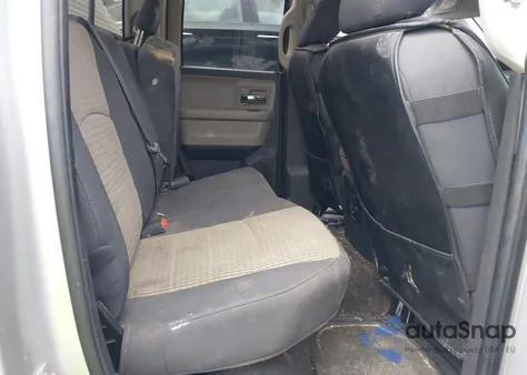 2010 Dodge Ram 1500 Slt/Sport/Trx z USA, uszkodzony, nr VIN 1D7RV1GT6AS123182